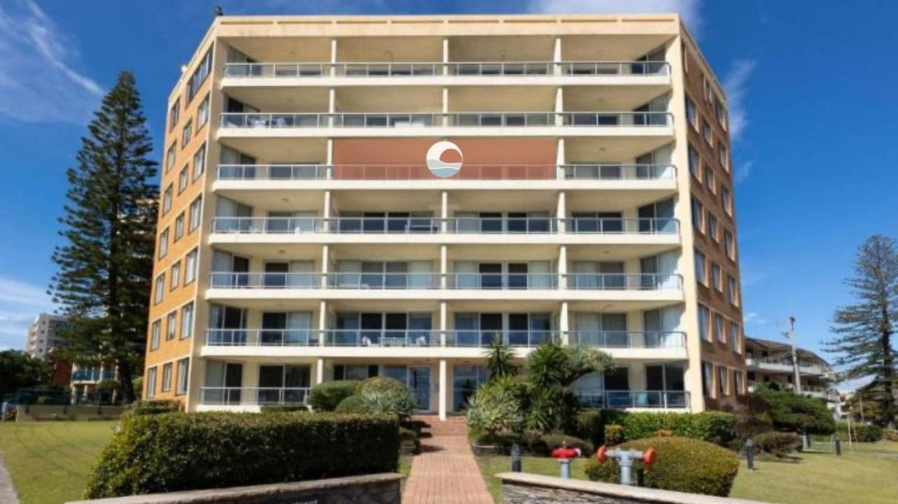 Beachpoint 402 - Linen Not Included Forster Exterior photo